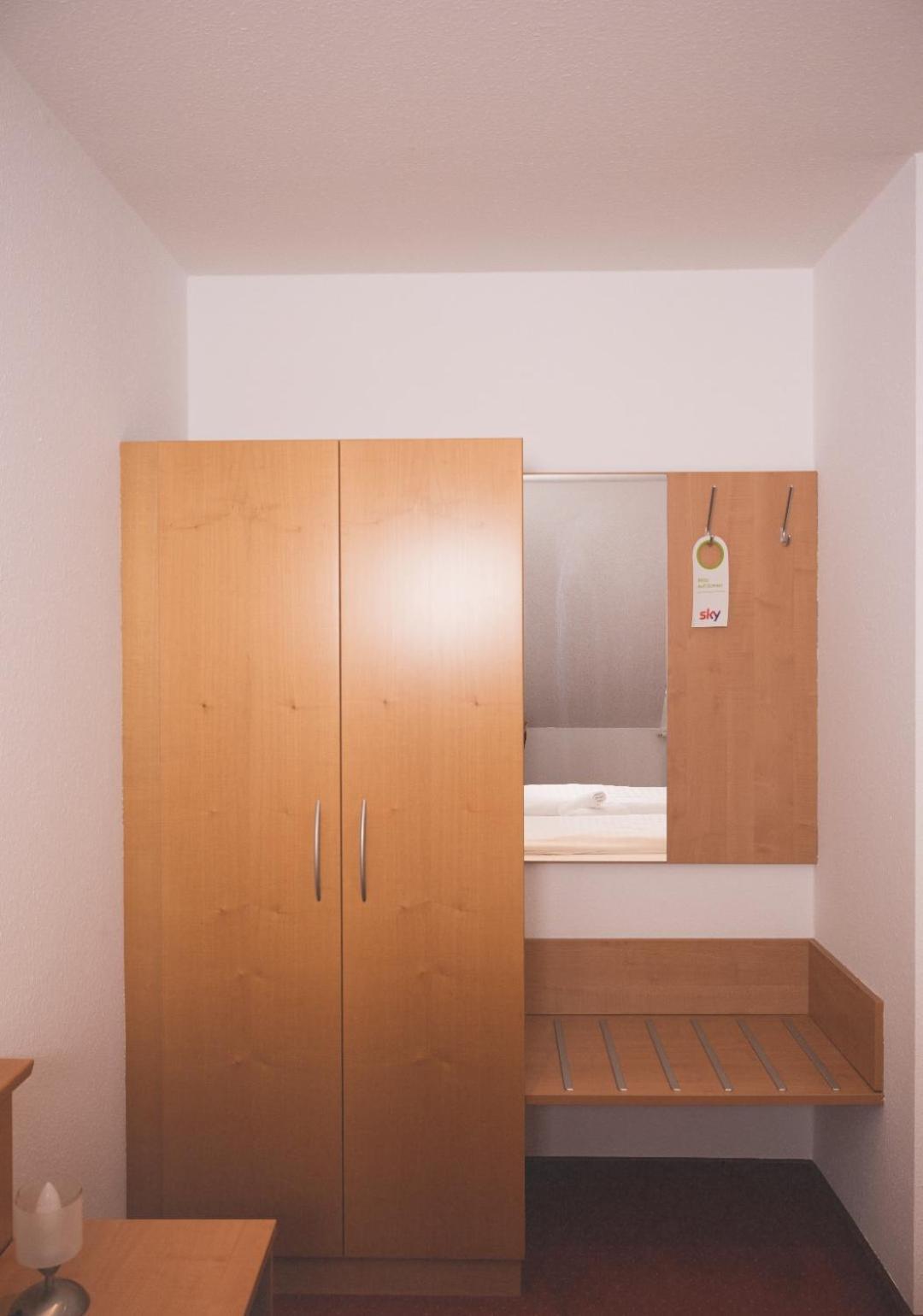 Hotel Restaurant Zehntscheune Sinsheim Dış mekan fotoğraf