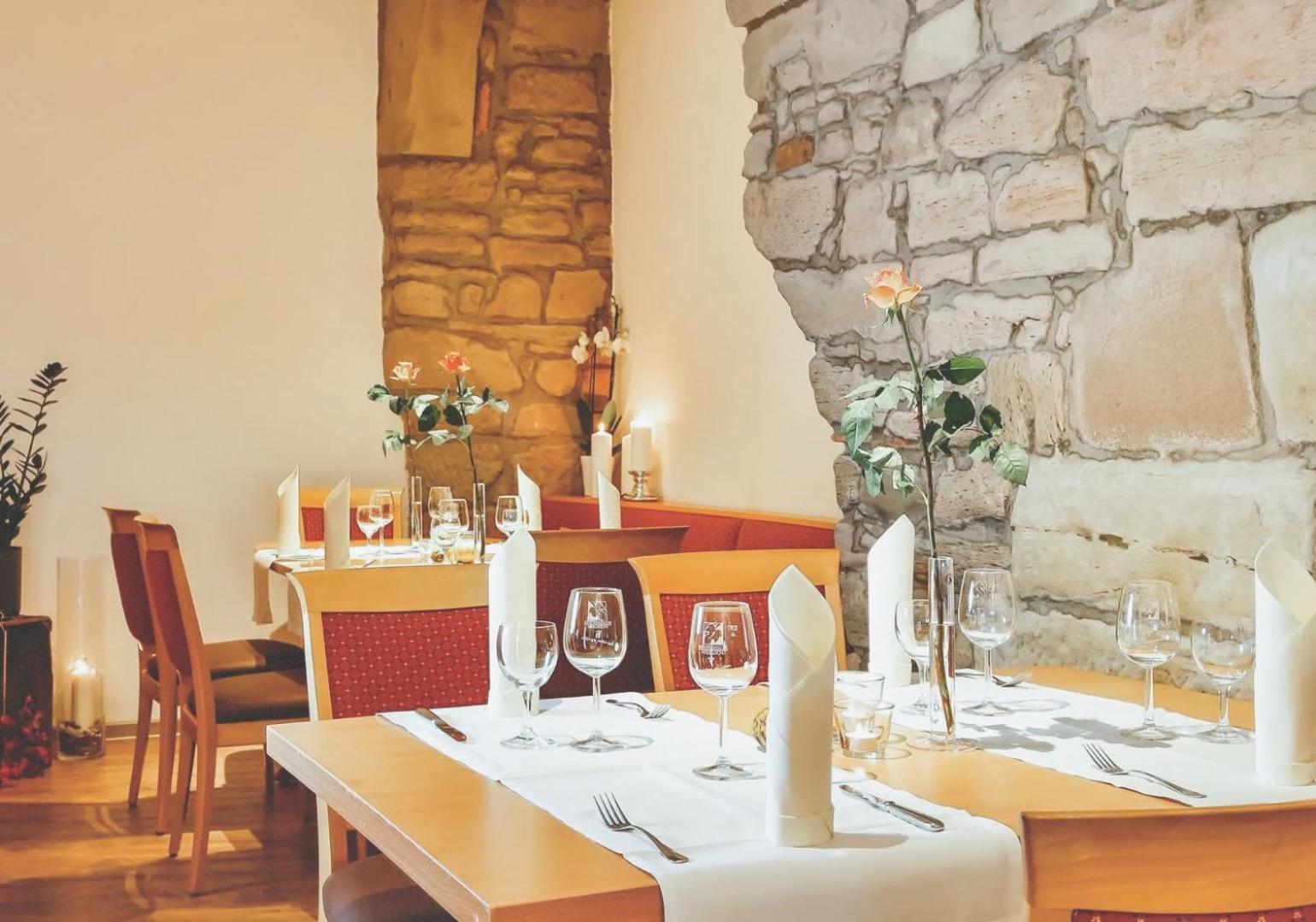 Hotel Restaurant Zehntscheune Sinsheim Dış mekan fotoğraf