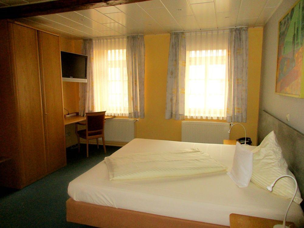Hotel Restaurant Zehntscheune Sinsheim Dış mekan fotoğraf